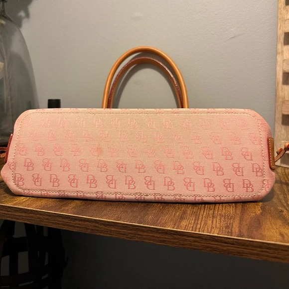 Dooney & Bourke Signature Monogram Purse - Picture 6 of 9